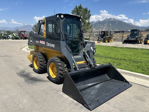 Image of John Deere 320G equipment image 3