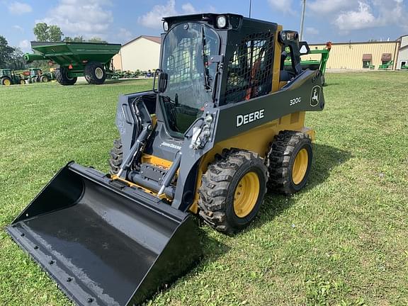 Image of John Deere 320G equipment image 1