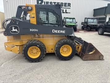 Main image John Deere 320G