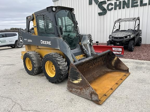 Image of John Deere 320G equipment image 1