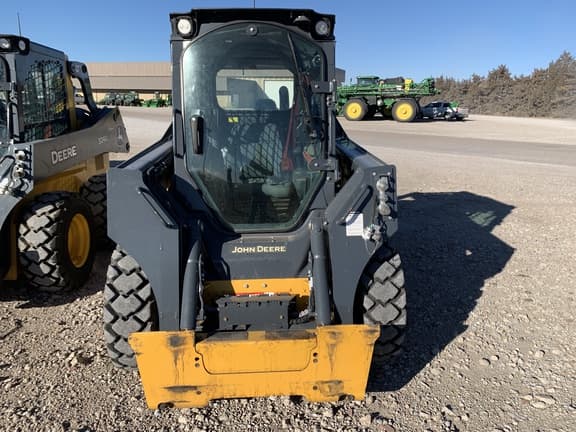 Image of John Deere 320G equipment image 4