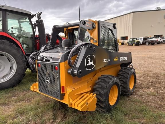 Image of John Deere 320G equipment image 2