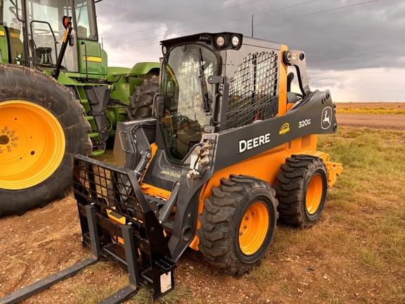 Image of John Deere 320G Primary image