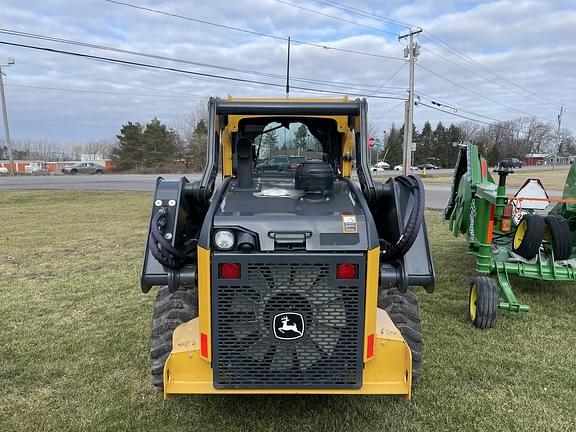 Thumbnail image John Deere 320G 3