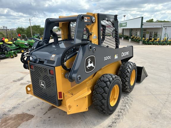 Image of John Deere 320G equipment image 4