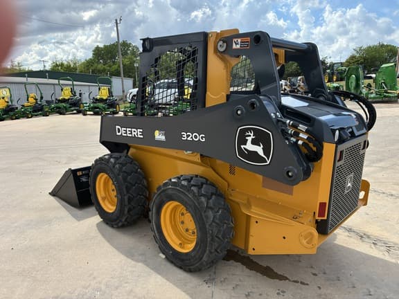 Image of John Deere 320G equipment image 2