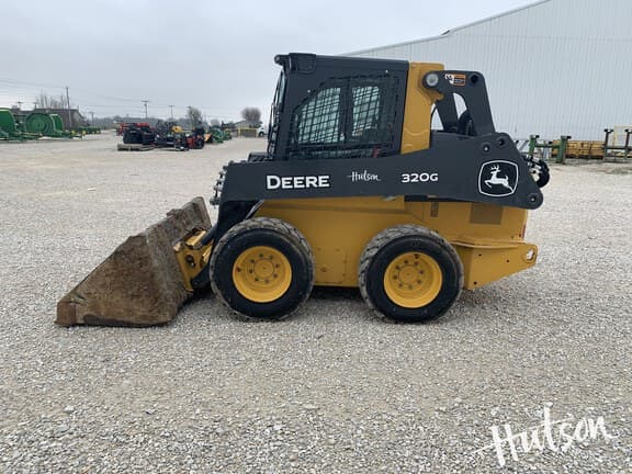 Image of John Deere 320G equipment image 3