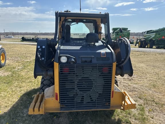 Image of John Deere 320G equipment image 4