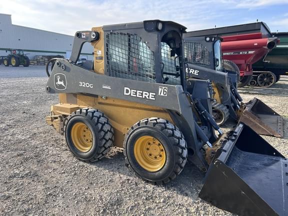 Image of John Deere 320G equipment image 1