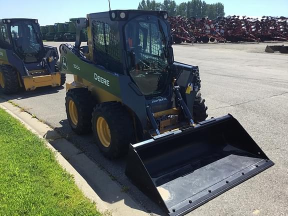 Image of John Deere 320G equipment image 2