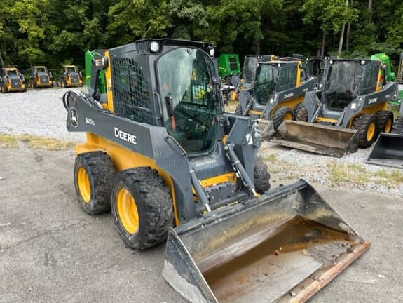 Main image John Deere 320G