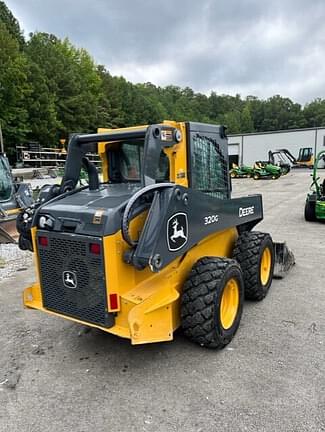 Image of John Deere 320G equipment image 4