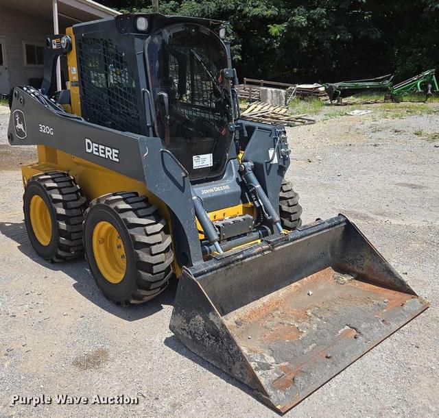 Image of John Deere 320G equipment image 2