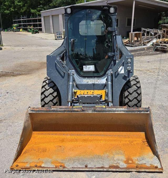 Image of John Deere 320G equipment image 1