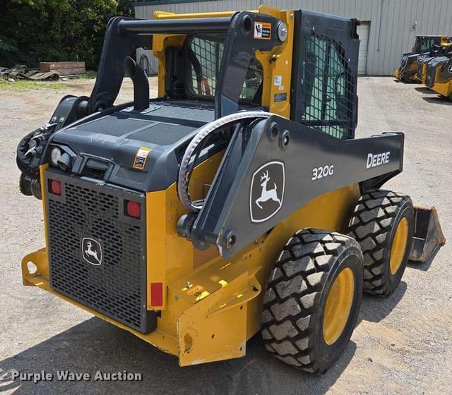 Image of John Deere 320G equipment image 4