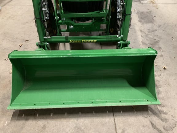 Main image John Deere 320R