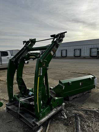 Image of John Deere 320R equipment image 2