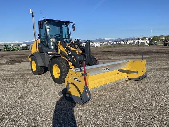 Image of John Deere 324P equipment image 2
