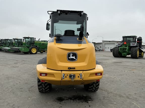 Image of John Deere 324P equipment image 4