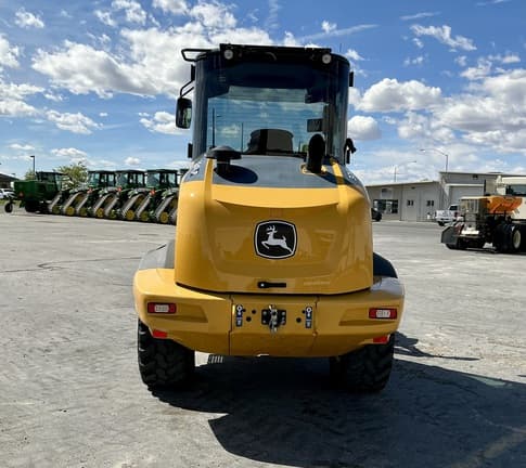 Image of John Deere 324P equipment image 3
