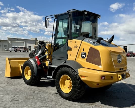 Image of John Deere 324P equipment image 4