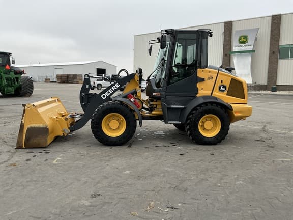 Image of John Deere 324P equipment image 1