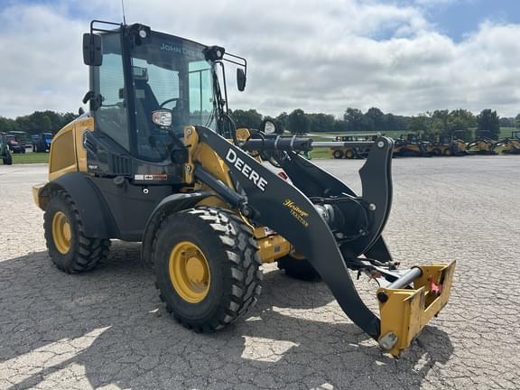 Image of John Deere 324P equipment image 3