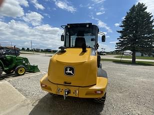 Main image John Deere 324P 8