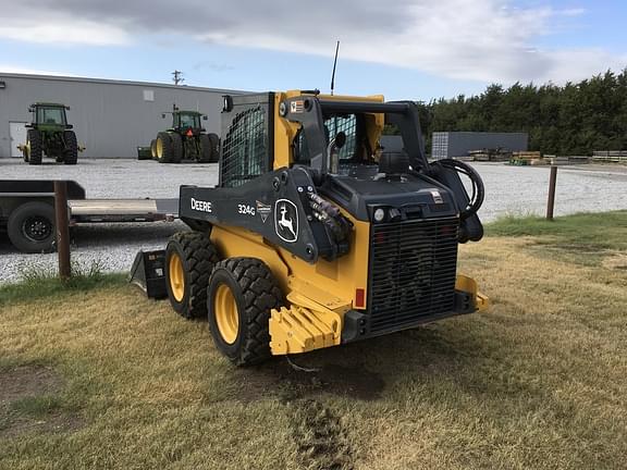 Image of John Deere 324G equipment image 3