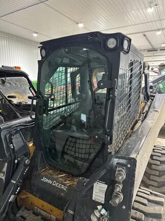 Image of John Deere 324G equipment image 3