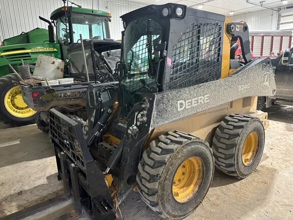 Image of John Deere 324G Primary image