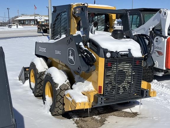 Image of John Deere 324G equipment image 4