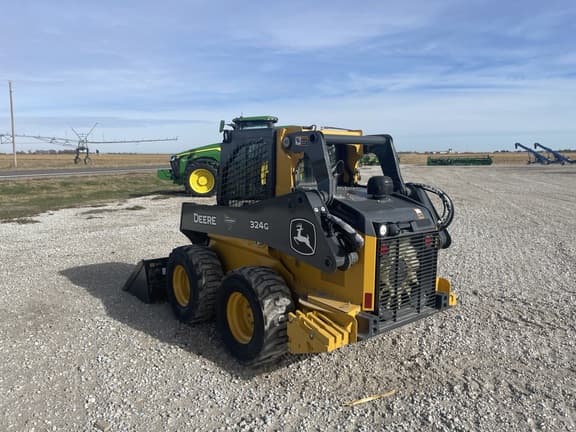 Image of John Deere 324G equipment image 2