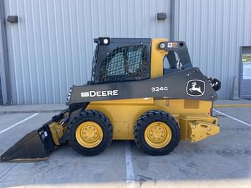 Main image John Deere 324G