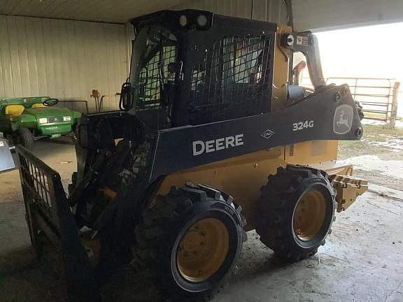 Image of John Deere 324G equipment image 2