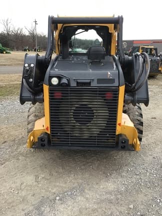 Image of John Deere 324G equipment image 3