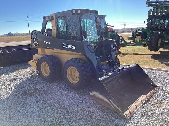 Image of John Deere 324G equipment image 2