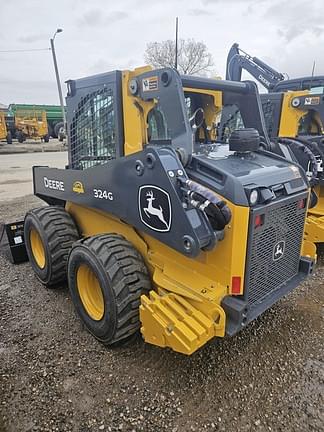 Image of John Deere 324G equipment image 3