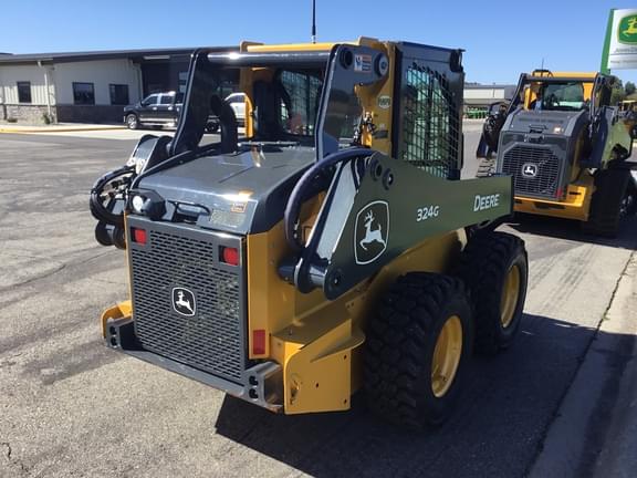Image of John Deere 324G equipment image 3