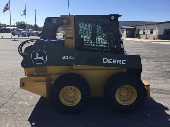 Image of John Deere 324G equipment image 4