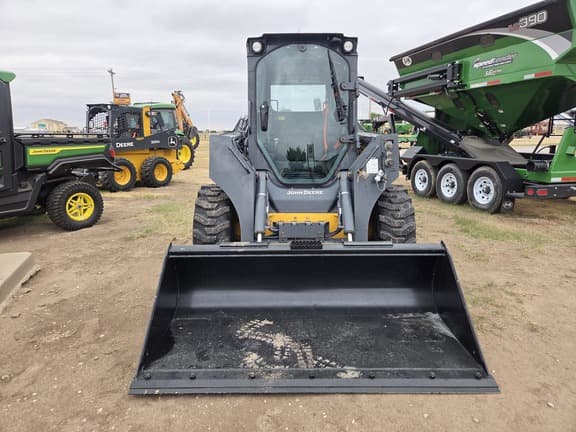 Image of John Deere 324G equipment image 2