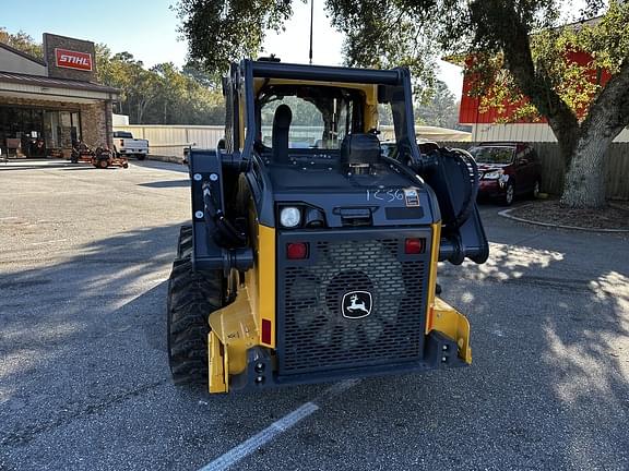 Image of John Deere 324G equipment image 4