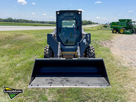 Image of John Deere 324G equipment image 1