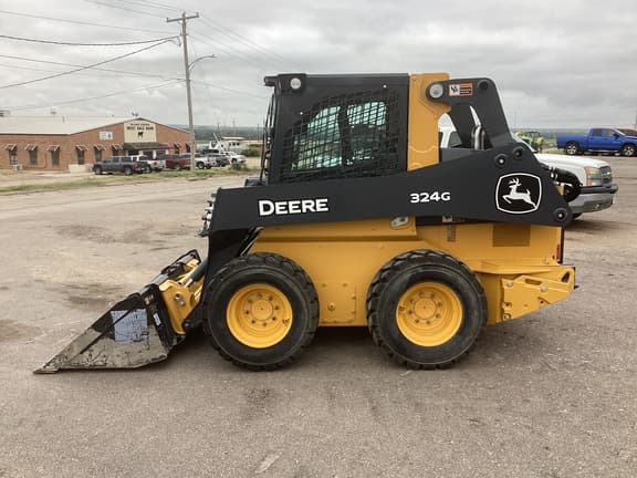 Image of John Deere 324G equipment image 3