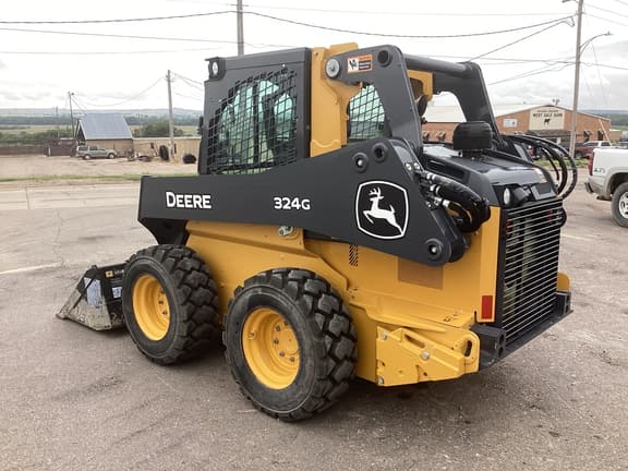 Image of John Deere 324G equipment image 4
