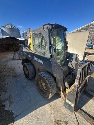 Image of John Deere 324G equipment image 3