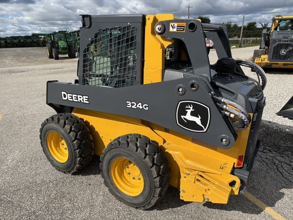 Image of John Deere 324G equipment image 2