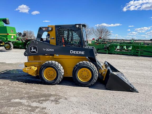 Image of John Deere 324G equipment image 3