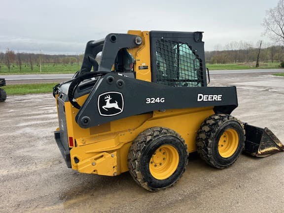 Image of John Deere 324G equipment image 2