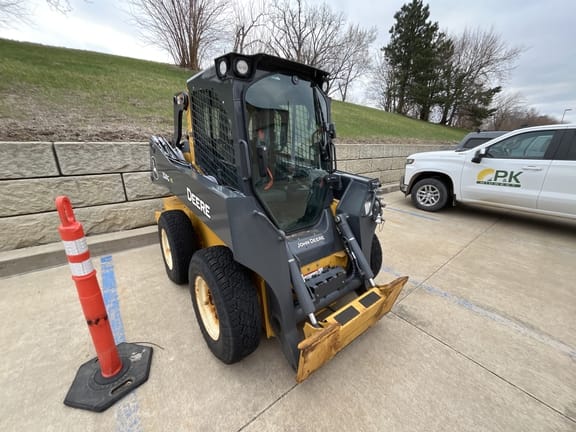 2023 John Deere 324G Equipment Image0